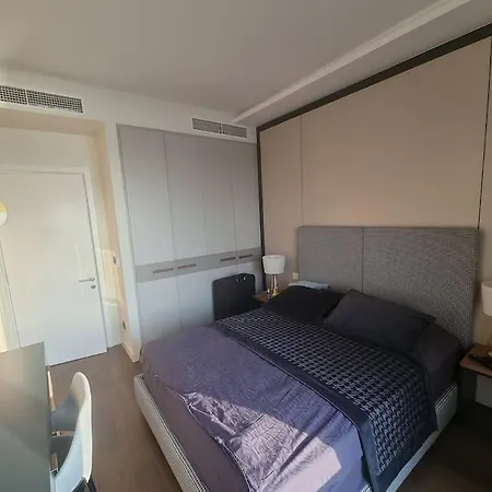 Exclusive Waterfront Terraces - Unique Apartment *